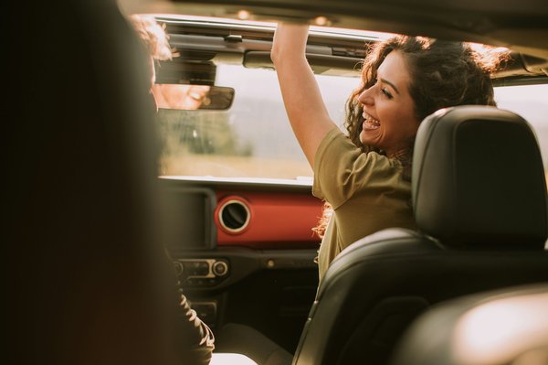 Comment organiser une visite de la Route des Grandes Alpes en France : itinéraires et conseils de conduite ?